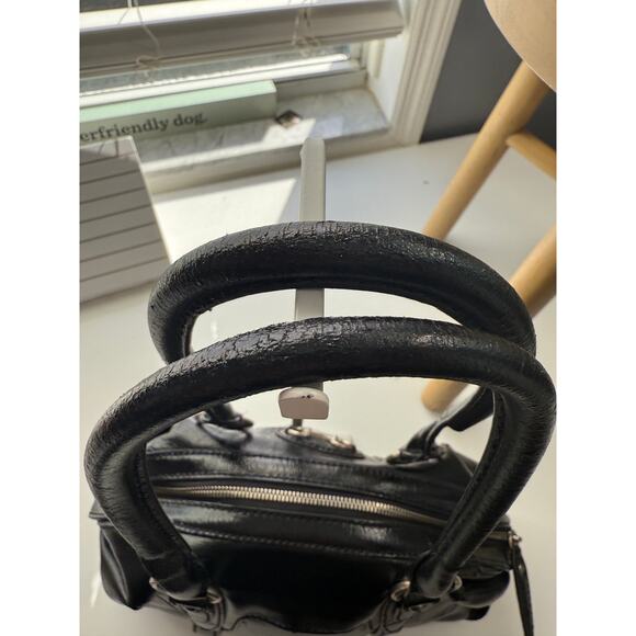 Michael Kors Vintage top handle satchel patent leather GUC - Picture 14 of 14